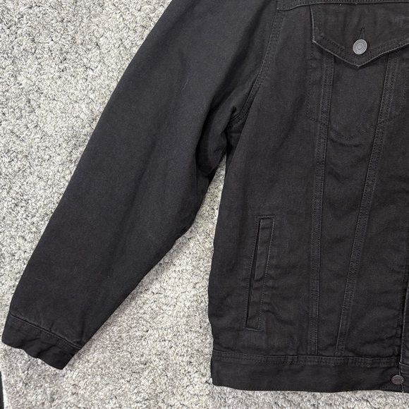 Old Navy Black Denim Sherpa LinedJacket for Men Size Large Collared Trucker Coat - Picture 3 of 16